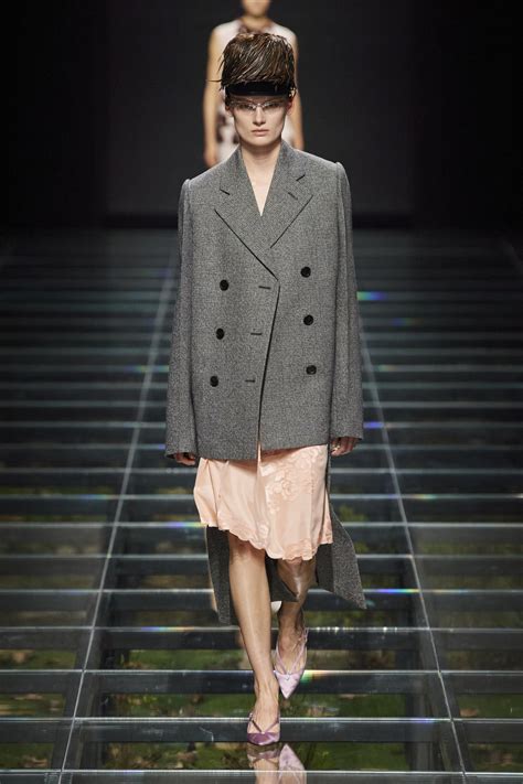 Collezione SS25 Prada: 5 highlight della sfilata .